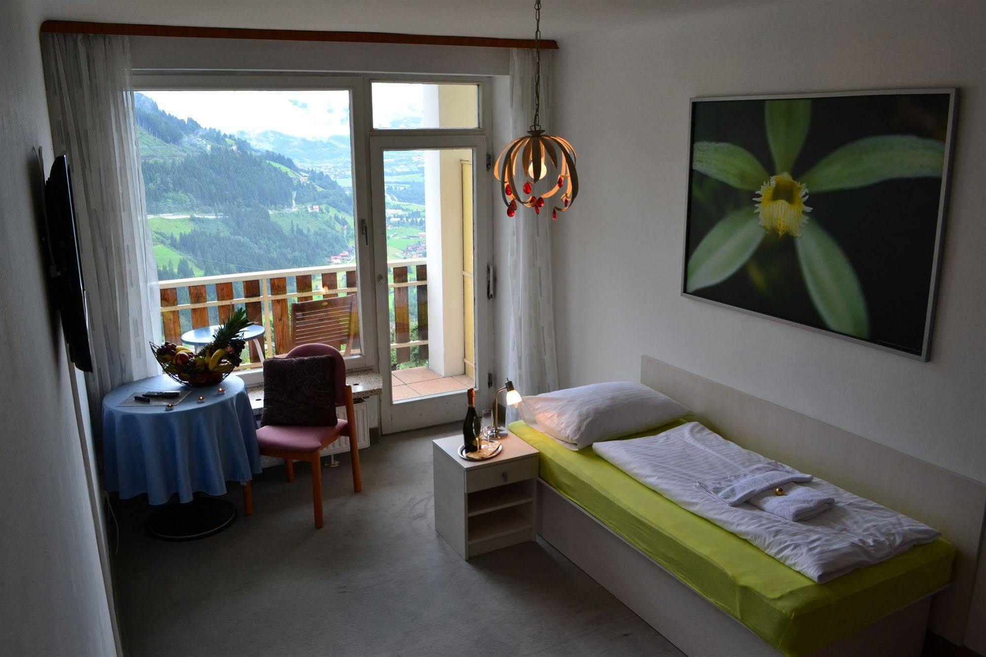 Kur&Ferien Hotel Helenenburg Bad Gastein Exterior photo